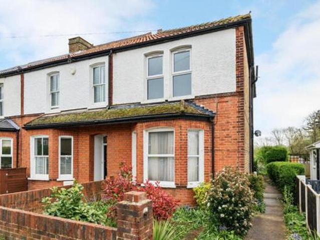 House for sale in Lower Halliford, Surrey