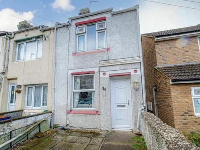 House for sale in Oad Street, Kent