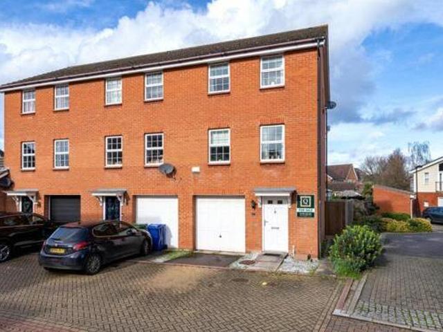 House for sale in Oad Street, Kent