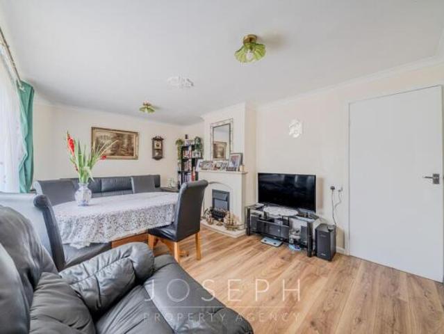 Cottage for sale in Key Street, Suffolk