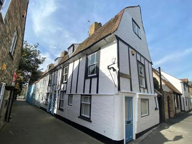 House for sale in Lyons, Greater London
