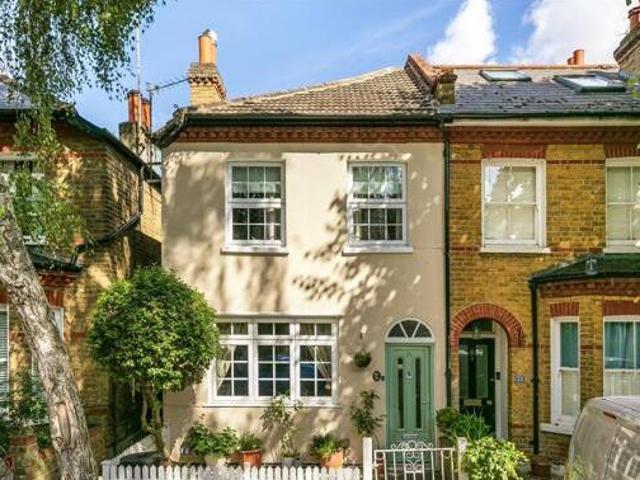House for sale in Isleworth, Greater London