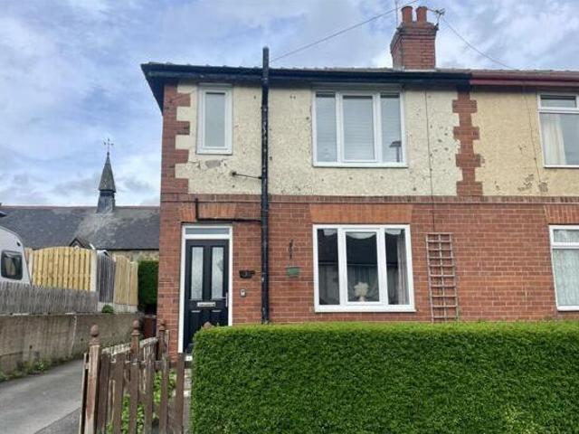 House for sale in Mapplewell, South Yorkshire