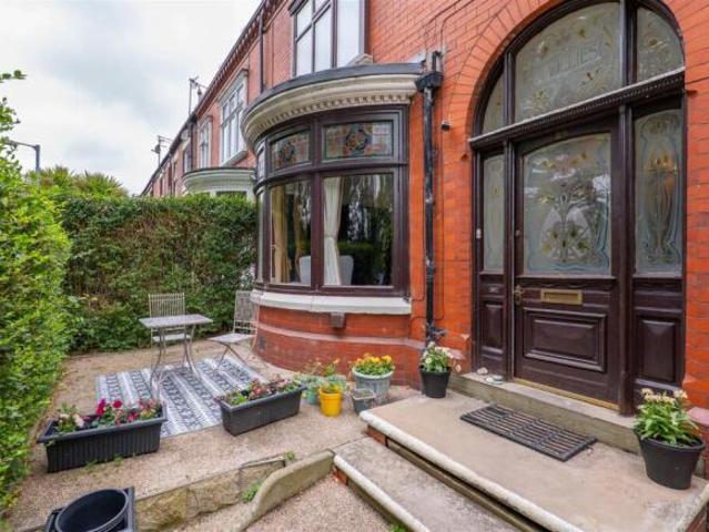 Cottage for sale in Lee Bank, Greater Manchester