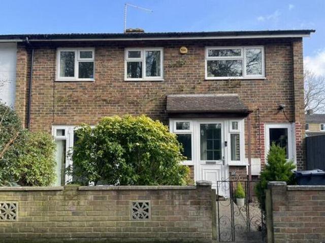 House for sale in Broadwater, Shephall