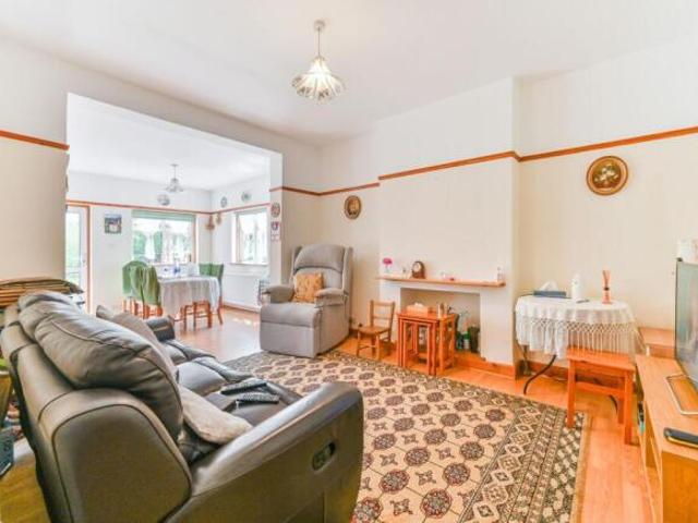 Cottage for sale in London Borough of Croydon, Norbury