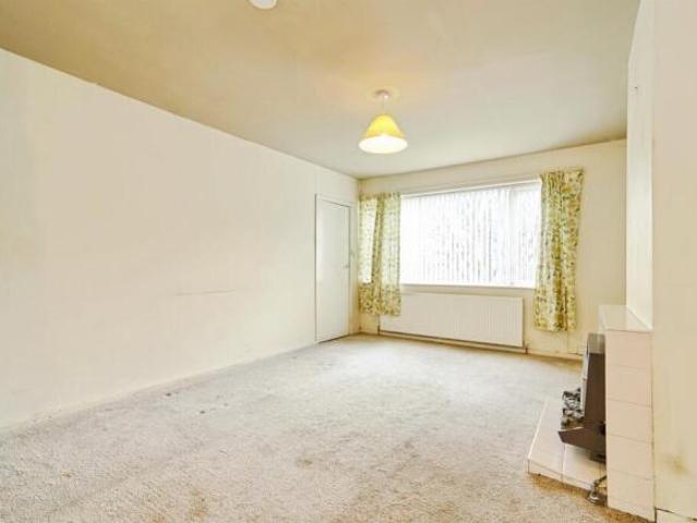 Cottage for sale in Greengates, West Yorkshire