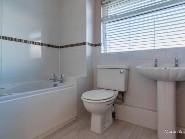 Cottage for sale in Woodley