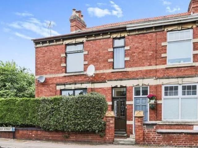 House for sale in Kettlebrook