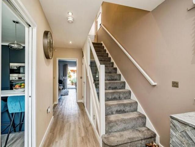 Cottage for sale in Britwell, Slough