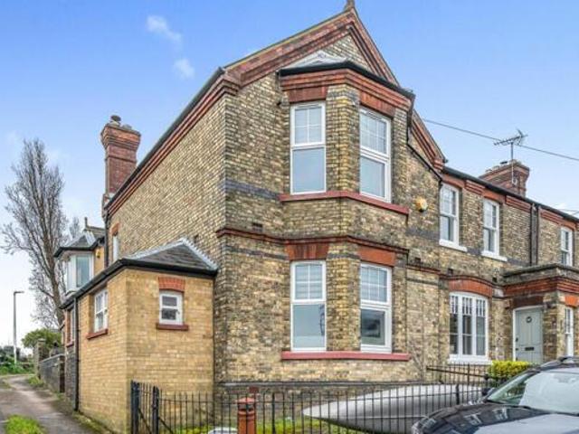House for sale in Chatham Docks, Chatham