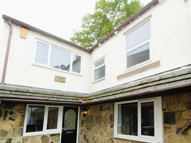 House for sale in Horbury, West Yorkshire