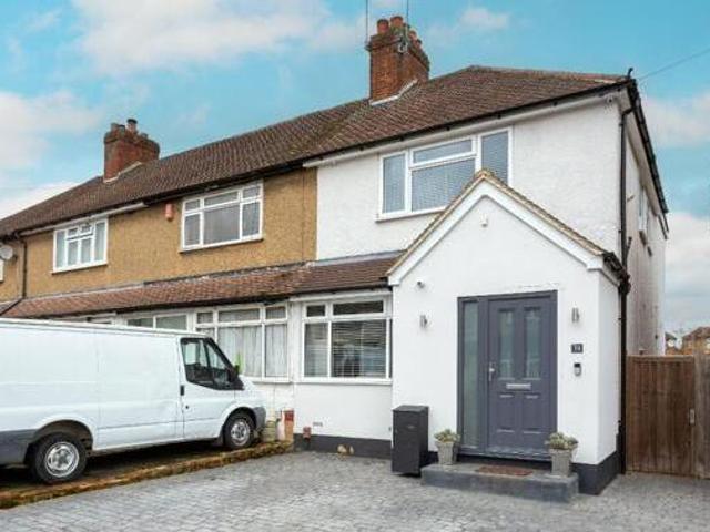 House for sale in Kingswood, Watford