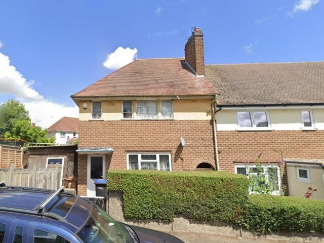 Cottage for sale in Northampton, Northamptonshire