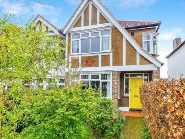 House for sale in Upchurch, Gillingham