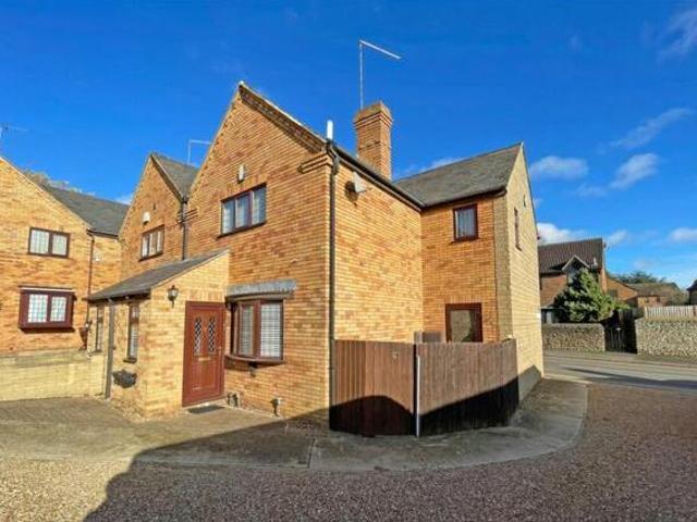 House for sale in Northampton, Northamptonshire
