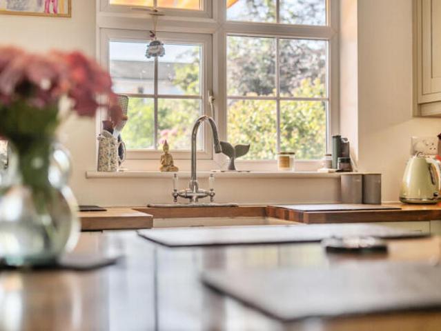 Cottage for sale in George Green, Buckinghamshire
