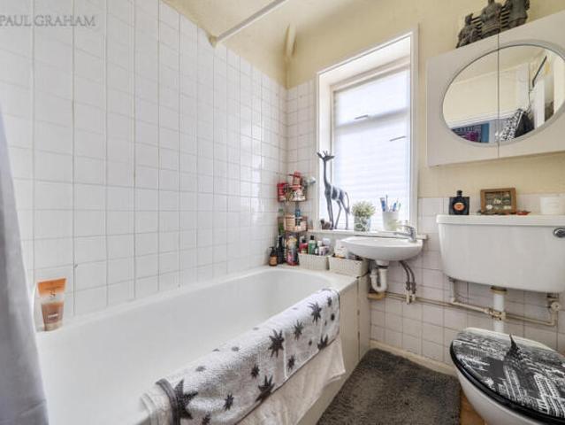 Cottage for sale in Carshalton, Greater London