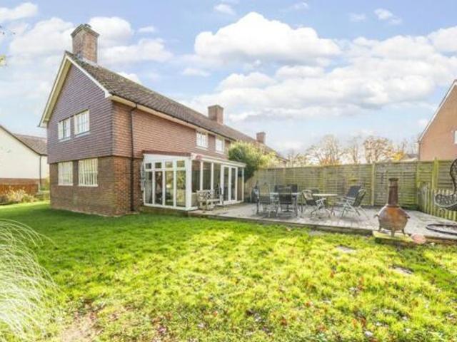 House for sale in Sutton Scotney, Hampshire
