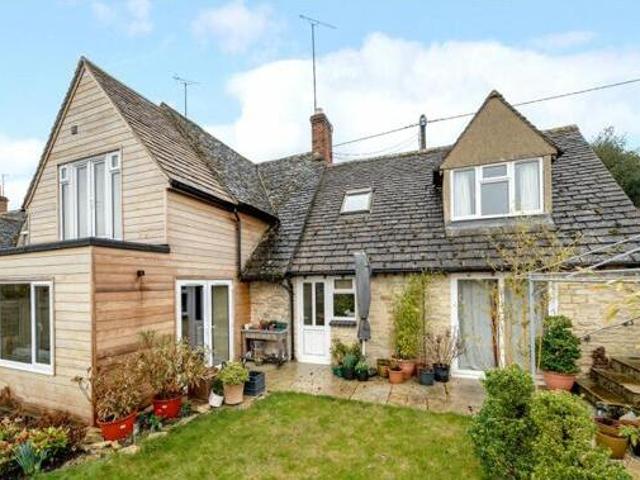 House for sale in Black Bourton, Oxfordshire