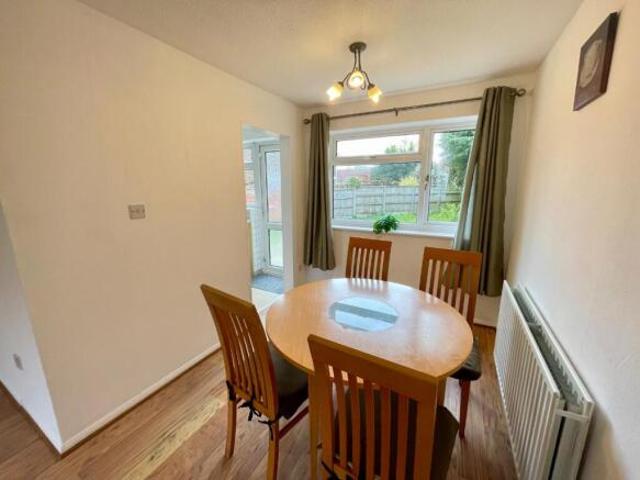 Cottage for sale in Luton