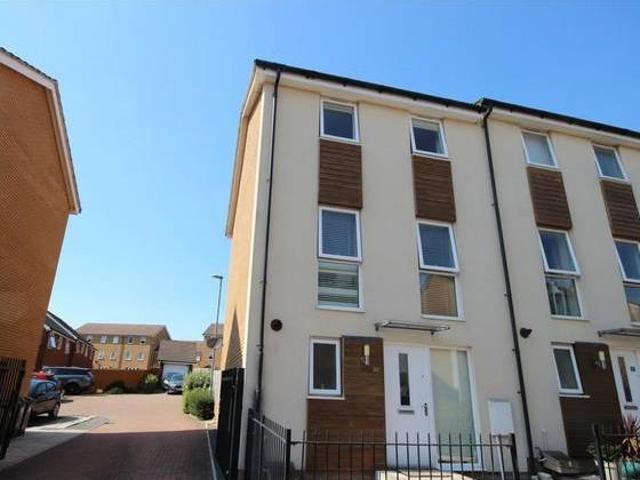 House for sale in Gloucestershire