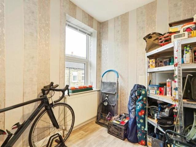 Cottage for sale in Pudsey, West Yorkshire
