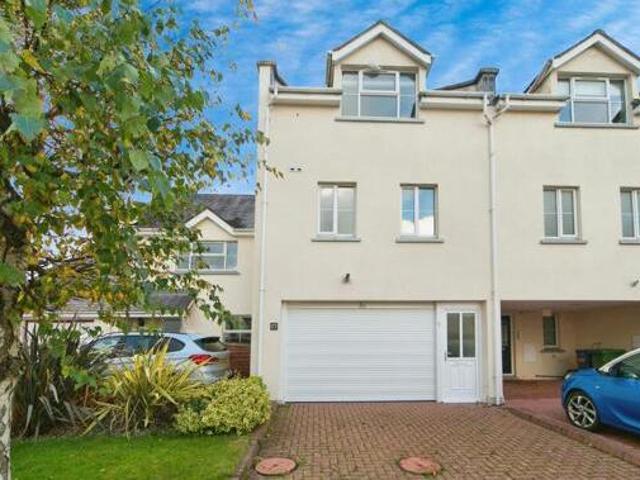 House for sale in Y Felinheli, Wales