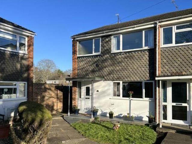 House for sale in Yateley
