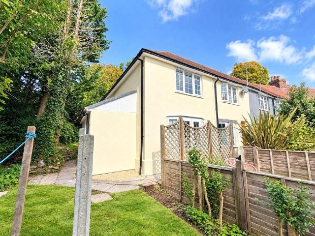 House for rent in Bell Hill, East Hampshire