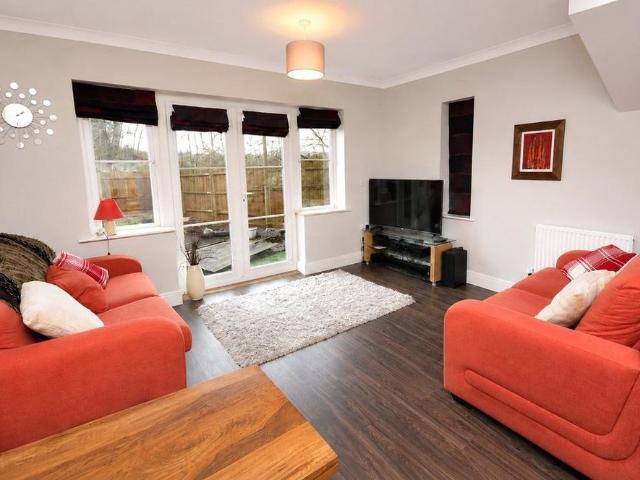 House for rent in Hale, Waverley