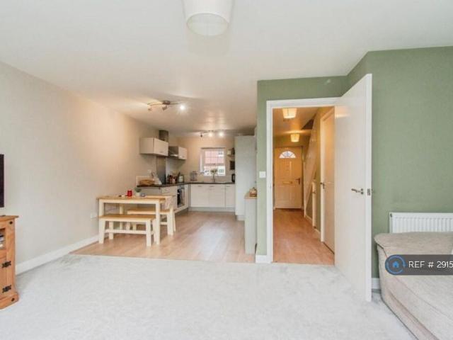 House for rent in Cutsyke, Castleford