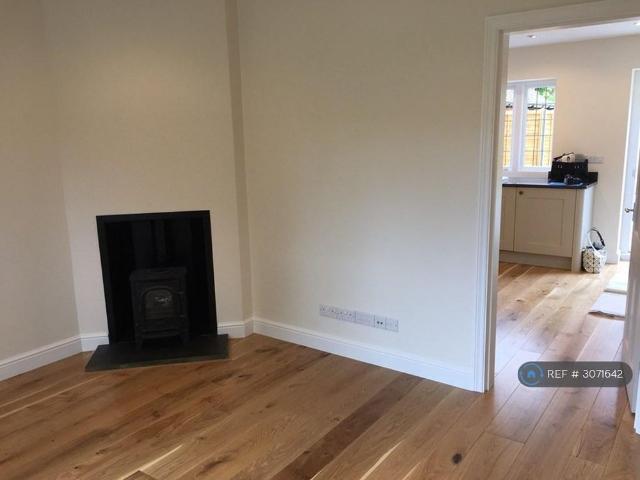 House for rent in Mill End, Hambleden