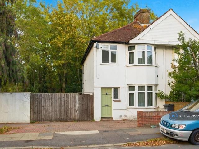 House for rent in London Borough of Hounslow, Hanworth