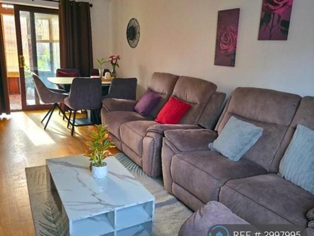House for rent in New Bilton, Warwickshire
