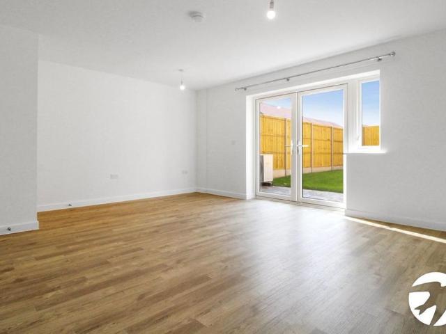 House for rent in Castle Hill, Monks Orchard