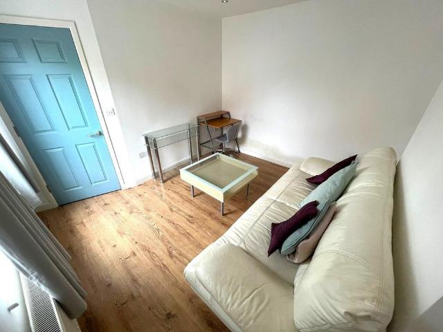 House for rent in Lenton Abbey, City of Nottingham