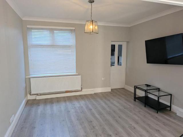 House for rent in Capel, Felinfoel