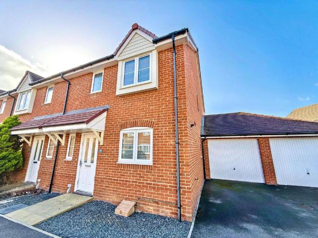 House for rent in Kingley Gate, Arun