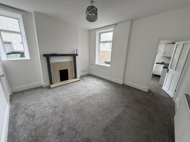 House for rent in Enfield, Backburn