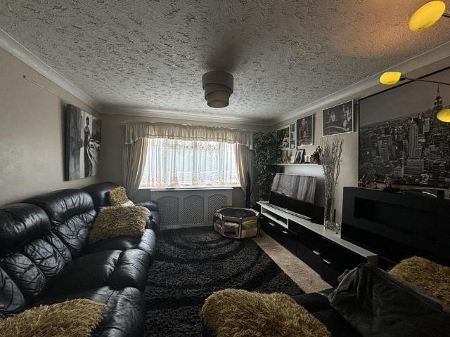 House for rent in Wolverton and Greenleys, Old Wolverton