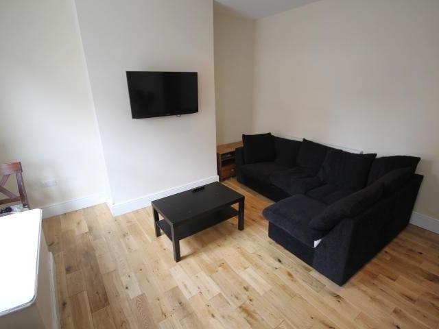 House for rent in Woodhouse, West Yorkshire