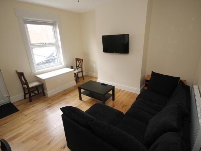 House for rent in Woodhouse, West Yorkshire