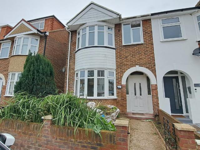 House for rent in Middlecroft, Hampshire