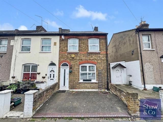 House for rent in London Borough of Hounslow, Heston