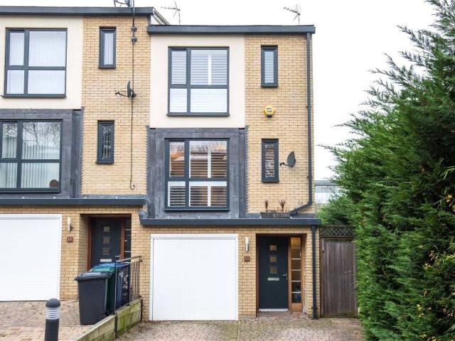 House for rent in High Barnet, Greater London