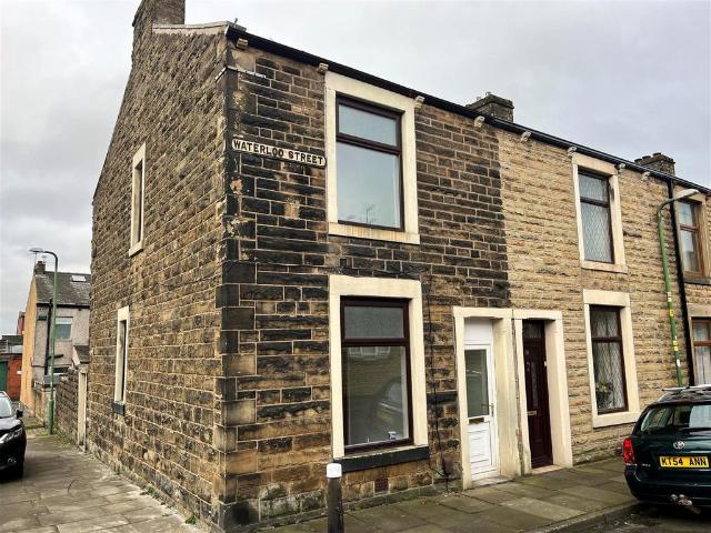 House for rent in Enfield, Backburn