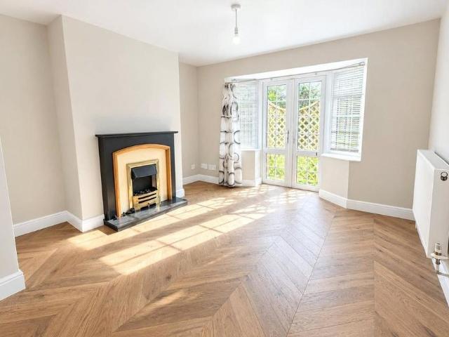 House for rent in Bell Hill, East Hampshire