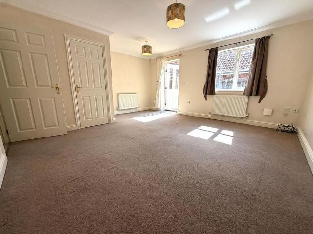 House for rent in Heigham Grove, East Bank