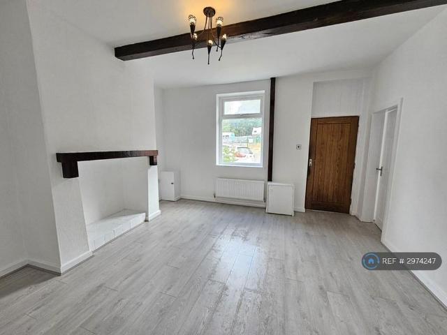 House for rent in Hooley Brow, Burnedge